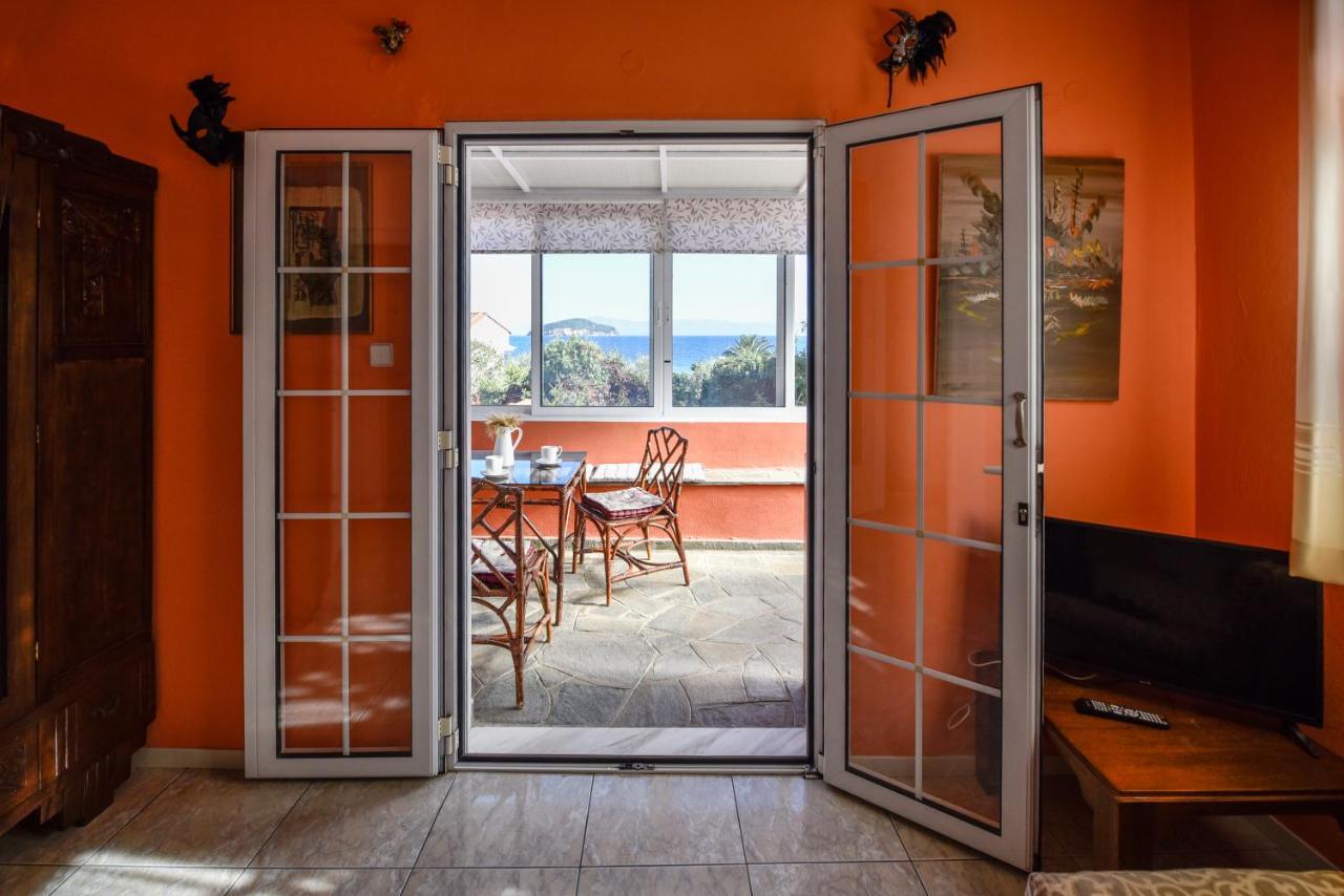 House By The Sea 2 Apartment Nea Iraklitsa Luaran gambar